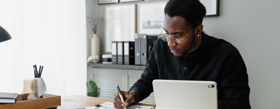 Easy ways to boost your small business’s cash flow management